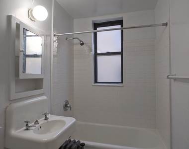 3335 W Diversey Avenue - Photo Thumbnail 6