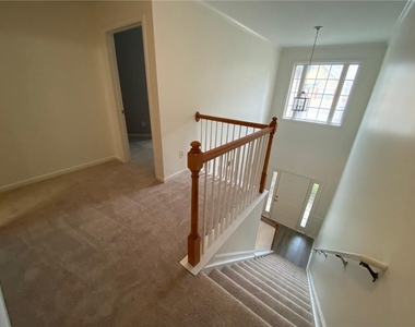 397 Creek Manor Way - Photo Thumbnail 16