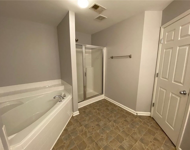 397 Creek Manor Way - Photo Thumbnail 25