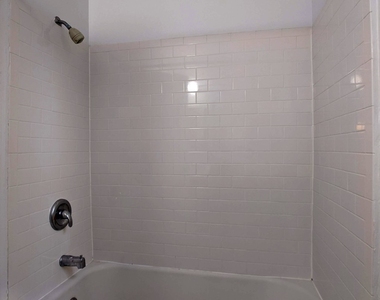 3335 W Diversey Avenue - Photo Thumbnail 7