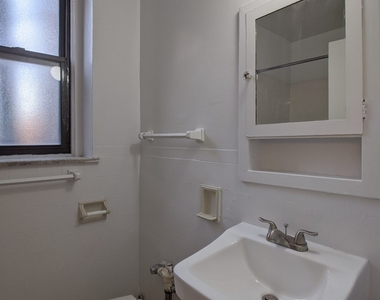 3335 W Diversey Avenue - Photo Thumbnail 6