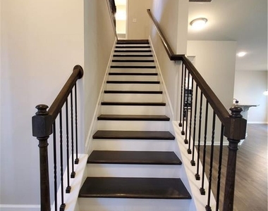 165 Canvas Ives Drive - Photo Thumbnail 2