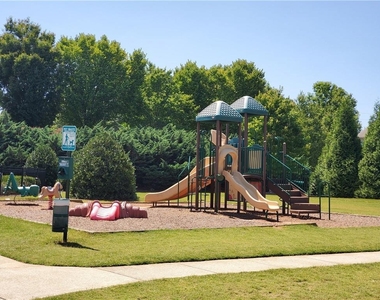 165 Canvas Ives Drive - Photo Thumbnail 33