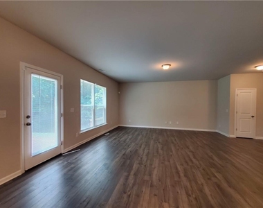 165 Canvas Ives Drive - Photo Thumbnail 5