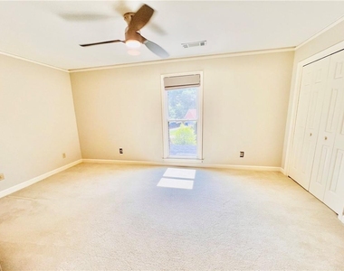 205 Kinderhill Court - Photo Thumbnail 40