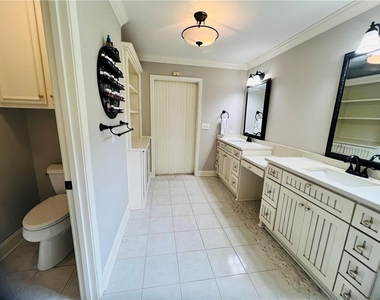 205 Kinderhill Court - Photo Thumbnail 28