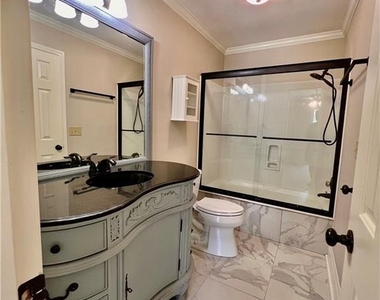 205 Kinderhill Court - Photo Thumbnail 38