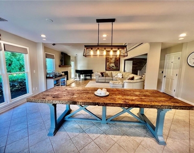 205 Kinderhill Court - Photo Thumbnail 16