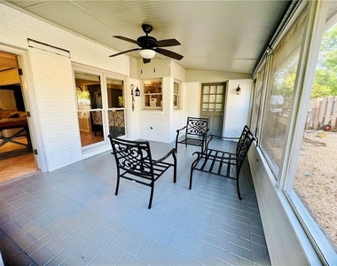 205 Kinderhill Court - Photo Thumbnail 11