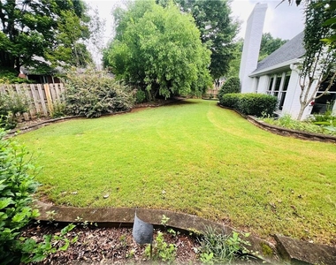 205 Kinderhill Court - Photo Thumbnail 15
