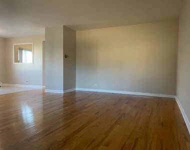 1019 Peterson Avenue - Photo Thumbnail 10