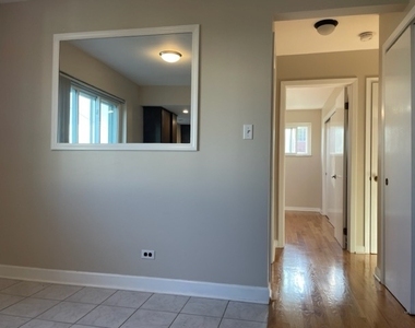 1019 Peterson Avenue - Photo Thumbnail 16