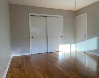 1019 Peterson Avenue - Photo Thumbnail 19