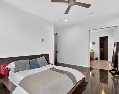 721 Longleaf Drive Ne - Photo Thumbnail 22