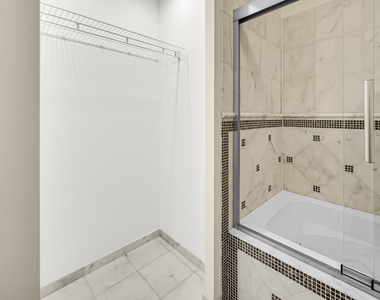 2951 N Allen Street - Photo Thumbnail 5