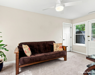 2904 Wooded Lane - Photo Thumbnail 6
