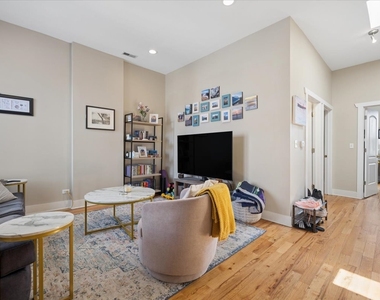 1959 N Wilmot Avenue - Photo Thumbnail 1
