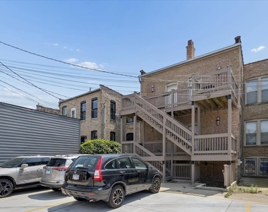 1959 N Wilmot Avenue - Photo Thumbnail 8