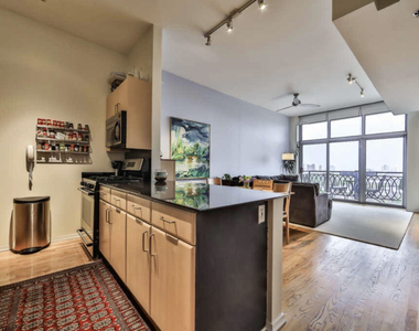 1201 W Adams Street - Photo Thumbnail 3