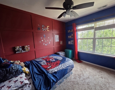208 Comstock Drive - Photo Thumbnail 9