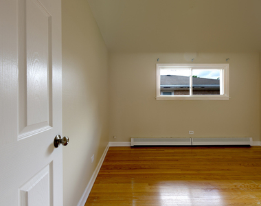 1018 S 11th Avenue - Photo Thumbnail 9