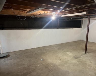 821 Brentwood Drive - Photo Thumbnail 10