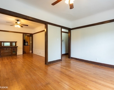 1253 W Byron Street - Photo Thumbnail 4
