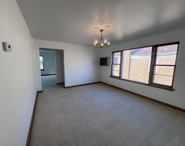 10315 Chaucer Street - Photo Thumbnail 5