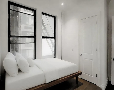 350 3rd Avenue - Photo Thumbnail 2