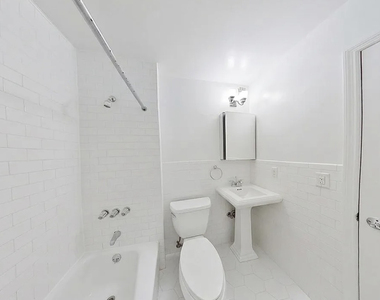 322 West 14th Street - Photo Thumbnail 4