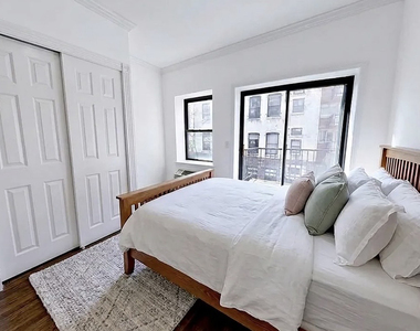 322 West 14th Street - Photo Thumbnail 3