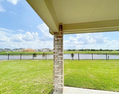 4403 Silvergrass Lane - Photo Thumbnail 23
