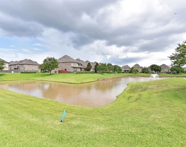 13117 Stoneleigh Terrace Drive - Photo Thumbnail 45
