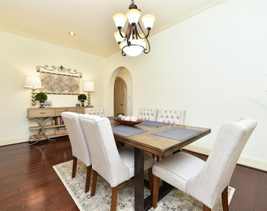 13117 Stoneleigh Terrace Drive - Photo Thumbnail 5