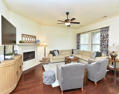 13117 Stoneleigh Terrace Drive - Photo Thumbnail 8