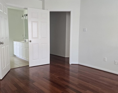 2710 Grants Lake Boulevard - Photo Thumbnail 17