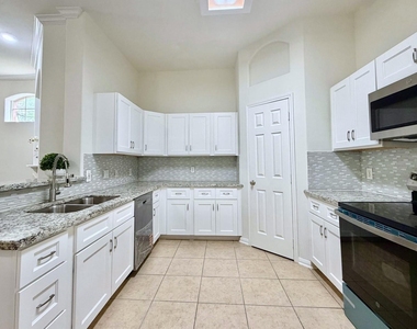 2710 Grants Lake Boulevard - Photo Thumbnail 4