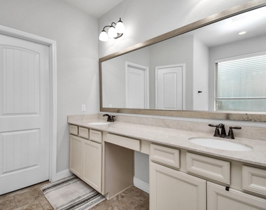 24723 Heirloom Lane - Photo Thumbnail 14