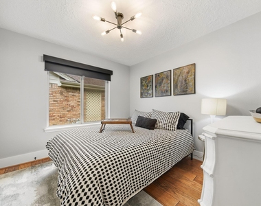 906 Maple Branch Lane - Photo Thumbnail 13