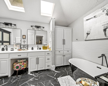 906 Maple Branch Lane - Photo Thumbnail 11