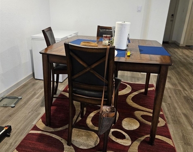 7831 Murciana Drive - Photo Thumbnail 4