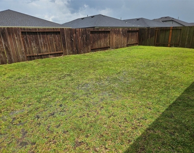 7831 Murciana Drive - Photo Thumbnail 14