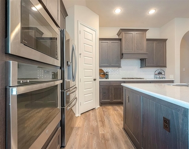 4602 Ana Ridge Lane - Photo Thumbnail 3