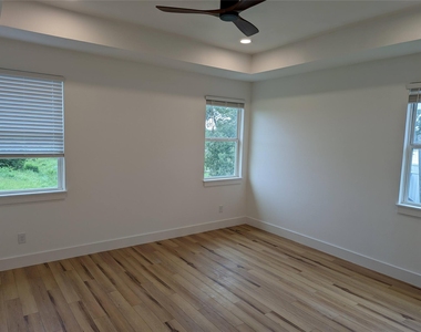 4915 Fisk Street - Photo Thumbnail 29