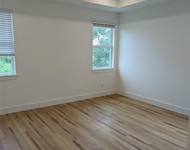 4915 Fisk Street - Photo Thumbnail 30