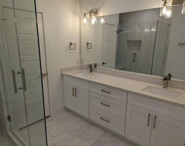 4915 Fisk Street - Photo Thumbnail 33
