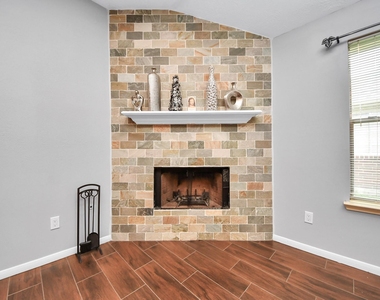 16215 Cypress Trace Drive - Photo Thumbnail 7