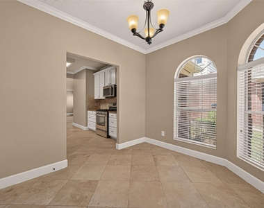 12135 English Brook Circle - Photo Thumbnail 15