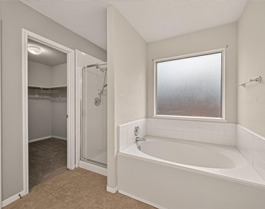 12135 English Brook Circle - Photo Thumbnail 24