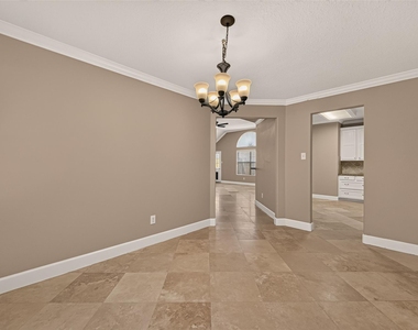 12135 English Brook Circle - Photo Thumbnail 8